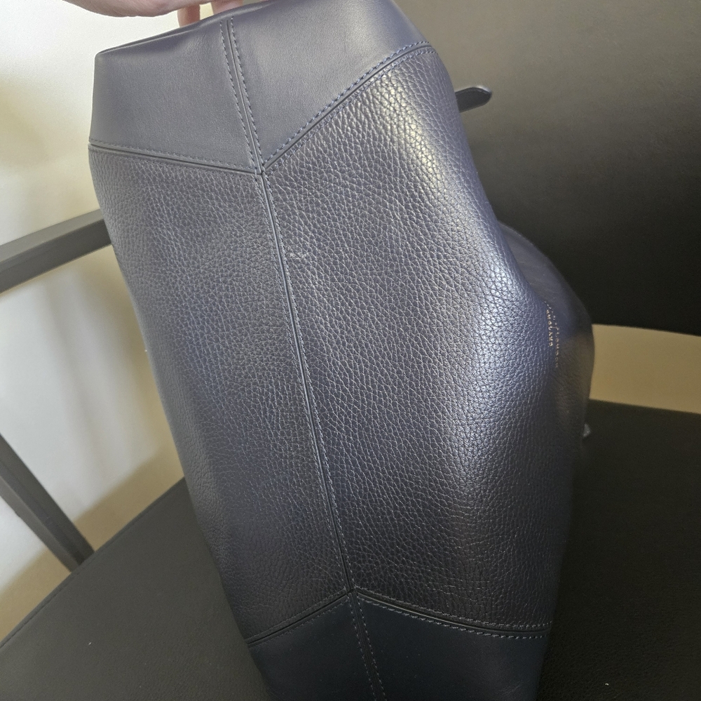 Aspinal of London Leather Shoulder Bag Navy LIKE NEW W/ DUSTBAG - Picture 10 of 14